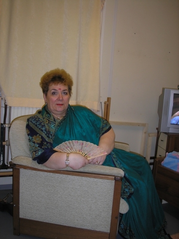 Где оставляем мы сердца частицу...