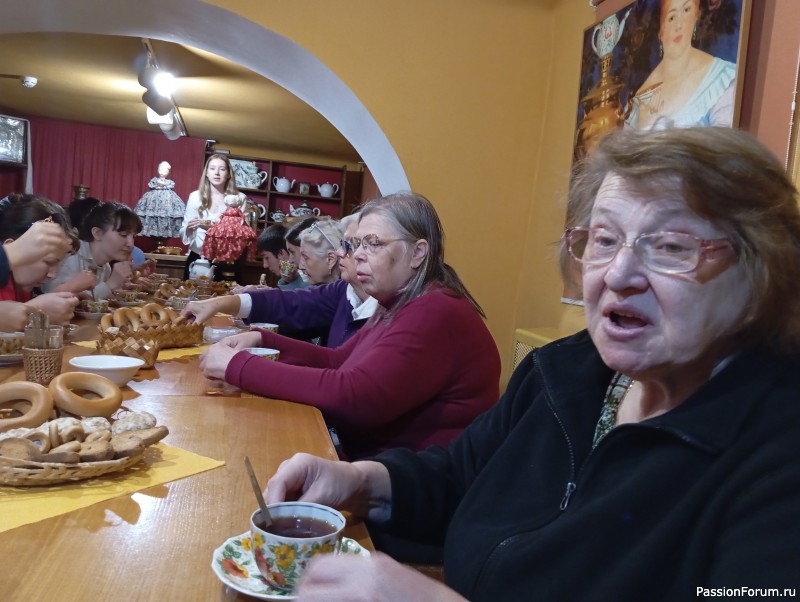 Как хомяки за три моря в Тверь ходили.