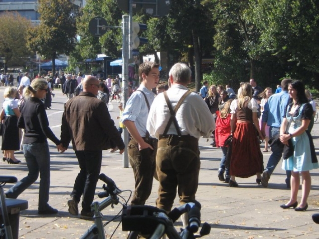 Октоберфест продолжается.