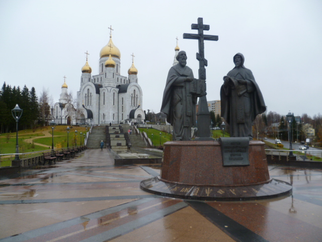 Посещение храмового комплекса беломраморного храма Воскресения Христова