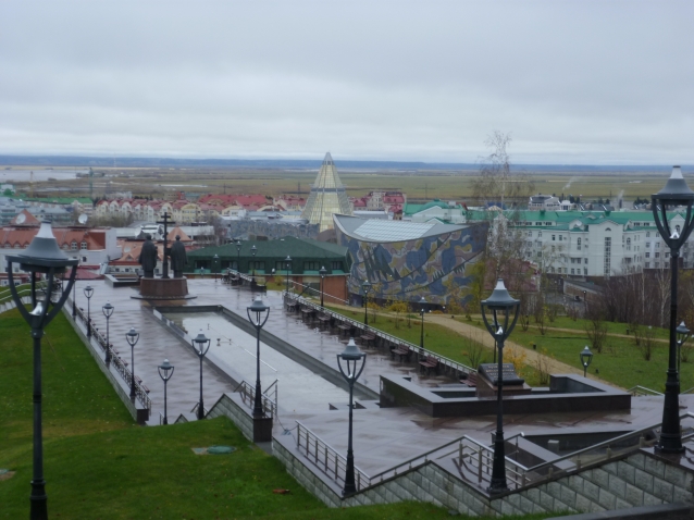 Посещение храмового комплекса беломраморного храма Воскресения Христова