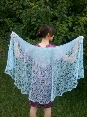 Poppy Shawl -парад накидок.