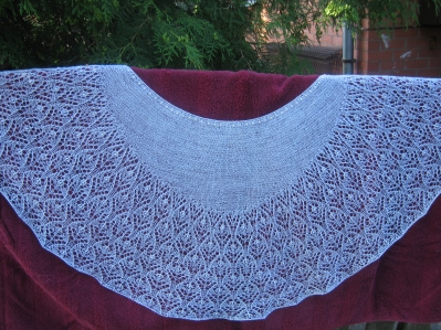 Poppy Shawl -парад накидок.