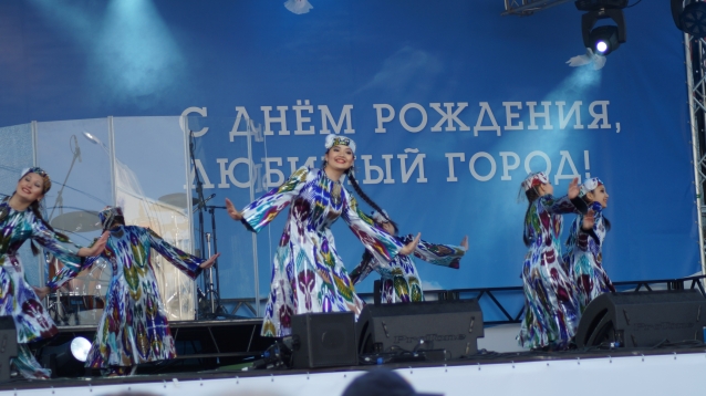 С праздником, Россия! С днём рождения, Красноярск!