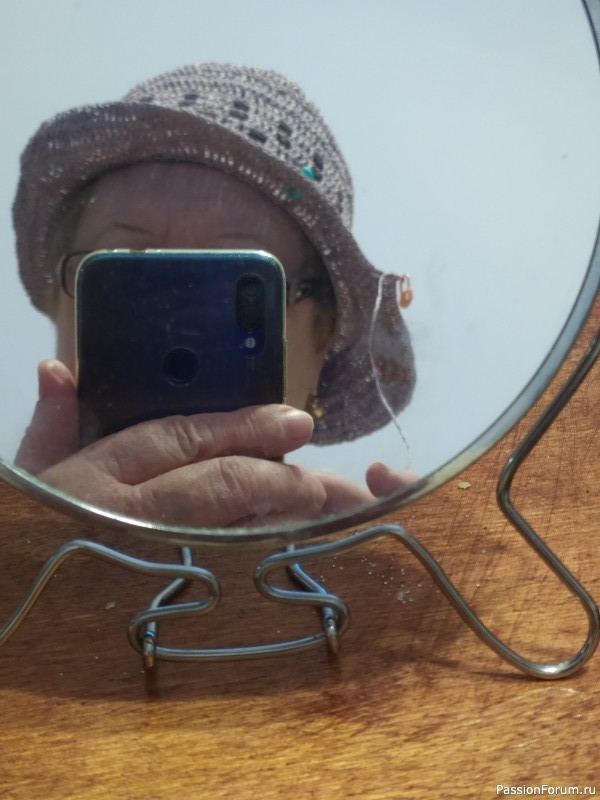 Из серии "Телега зимой": шляпка из раффии
