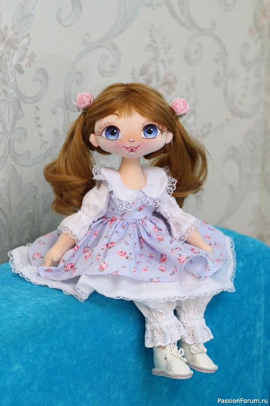Текстильная куколка Мария