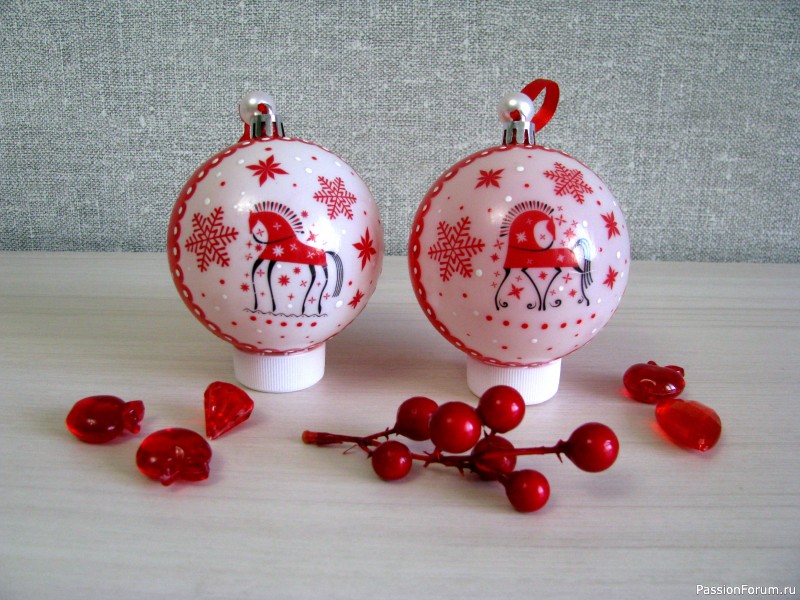 Елочные игрушки "Мезенские лошадки"