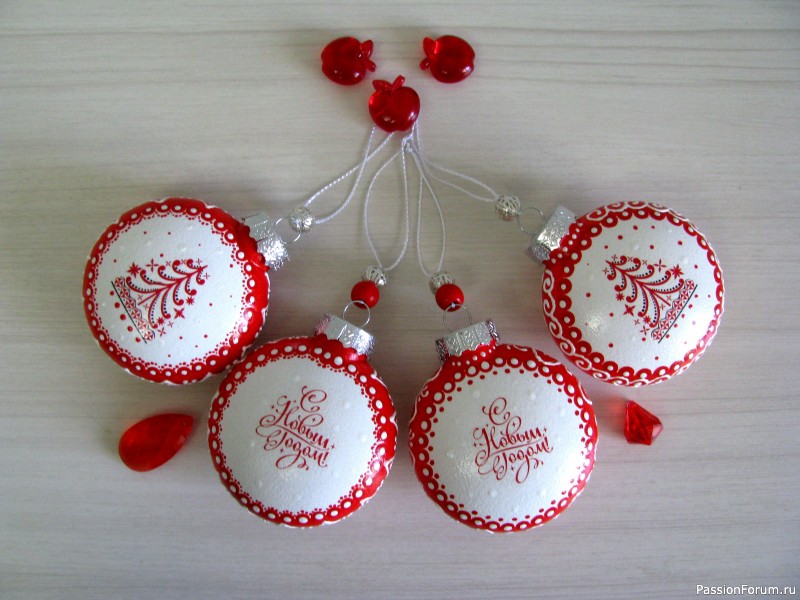 Елочные игрушки "Мезенские лошадки"