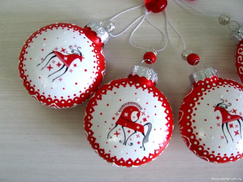 Елочные игрушки "Мезенские лошадки"