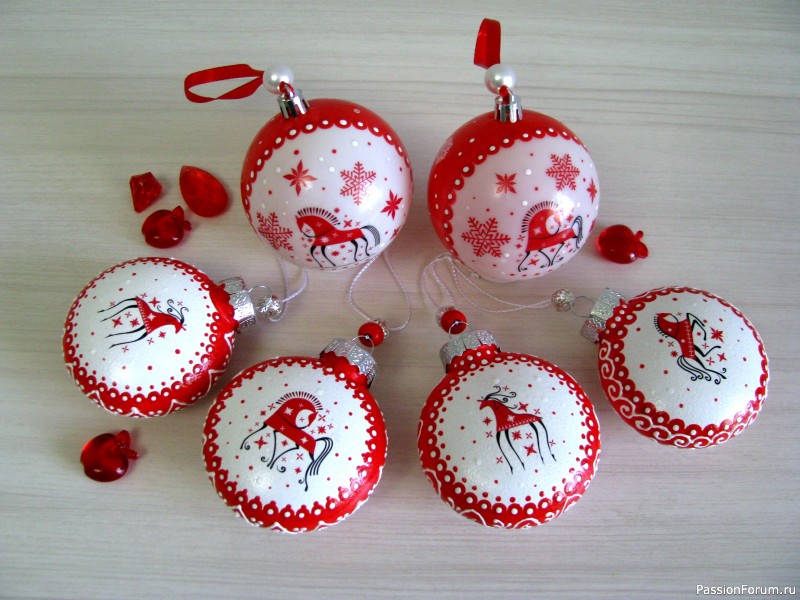 Елочные игрушки "Мезенские лошадки"