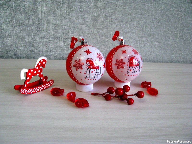 Елочные игрушки "Мезенские лошадки"