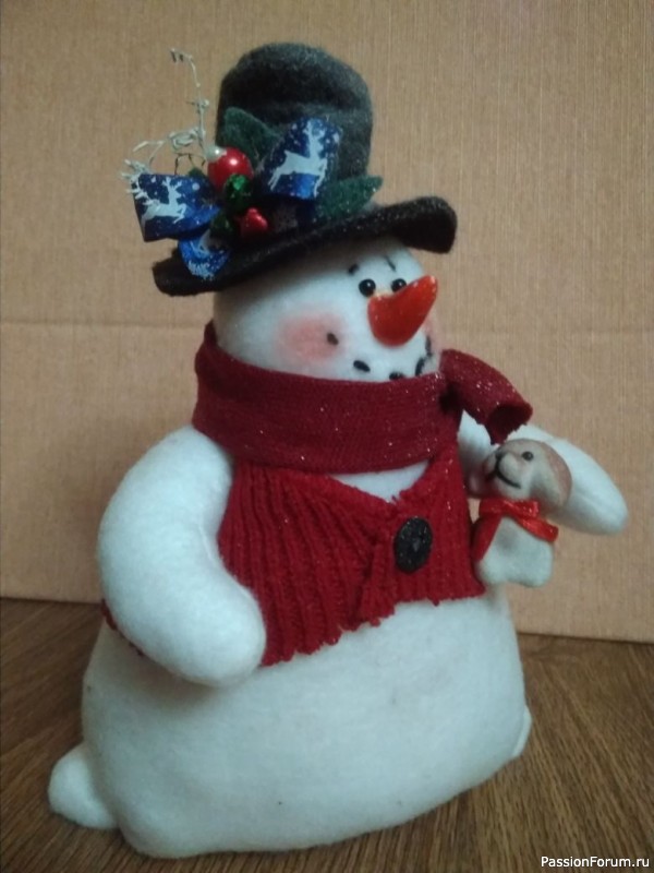 Снеговиков много не бывает - сНежные гости (снеговики в стиле "тильда")