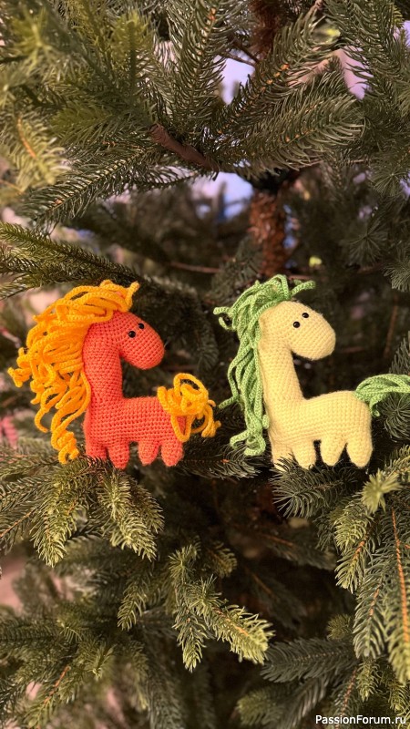 Лошадки - символ 2026 года