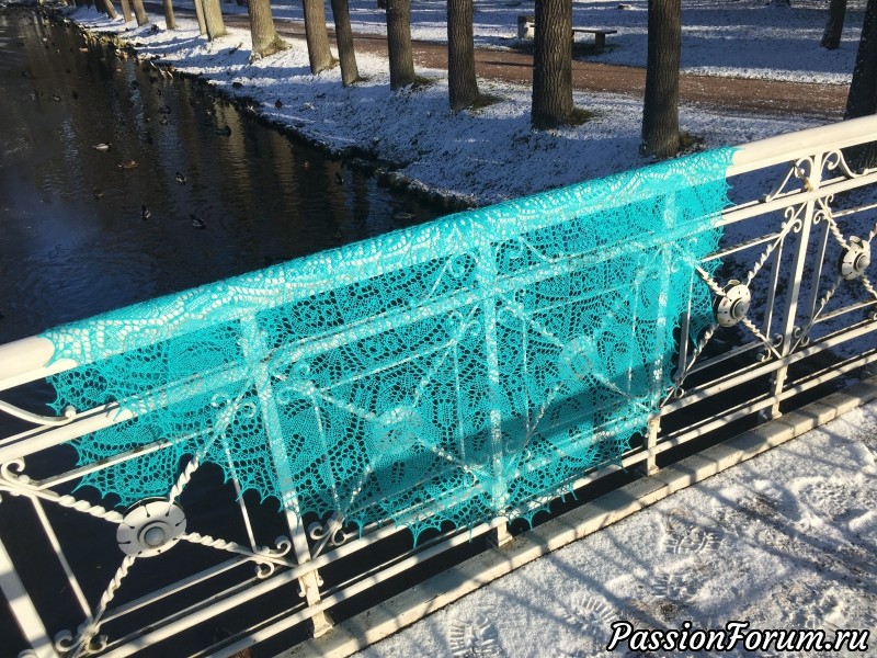 Морозная свежесть - шаль ВИРИНЕЯ.