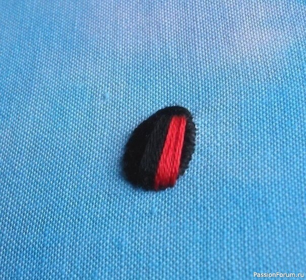 Вышиваем объемных насекомых