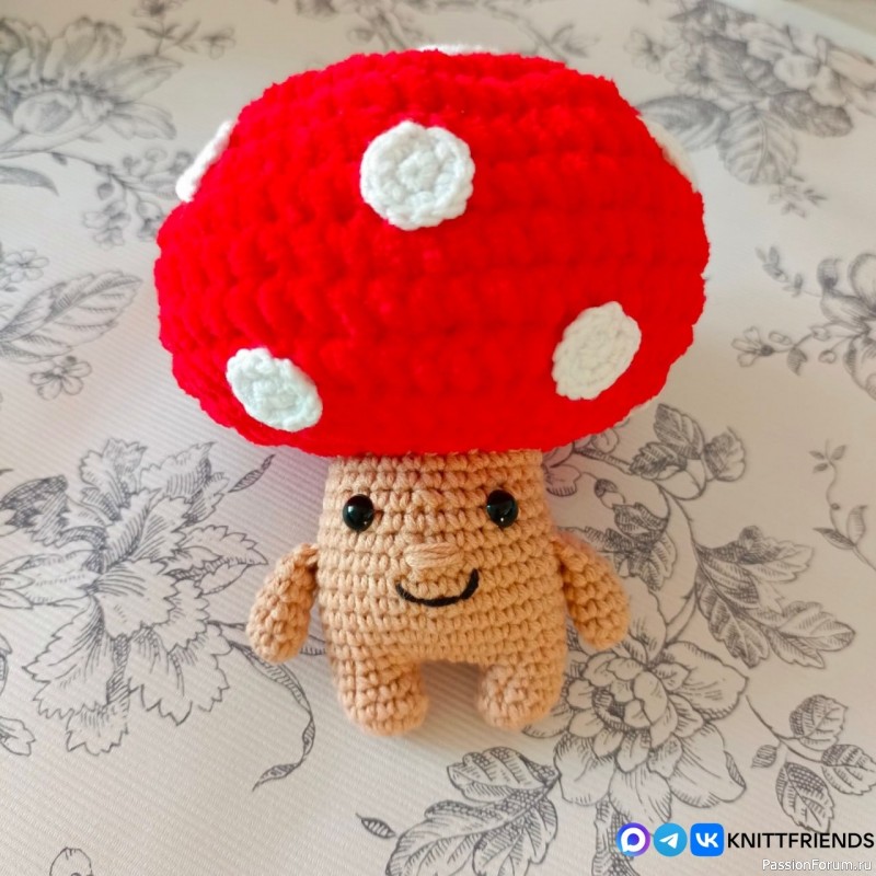 Мухоморчик крючком. МК