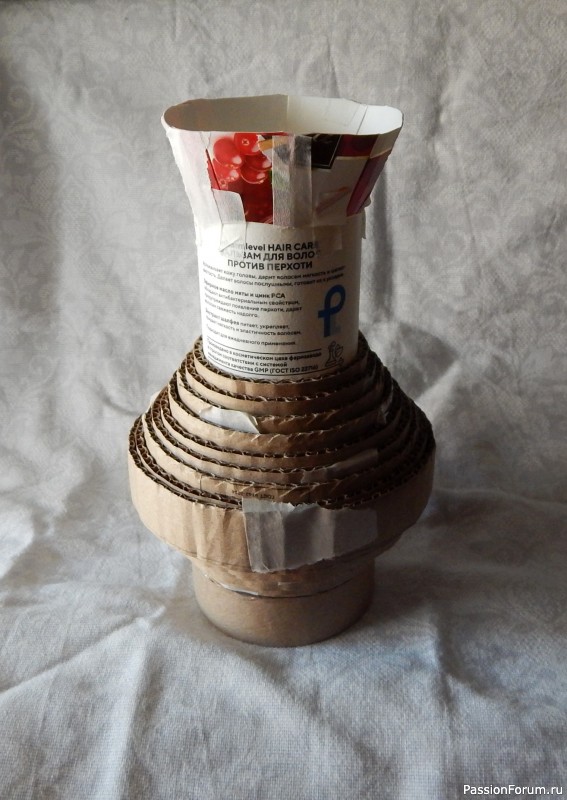 Кувшин или ваза из пластикового флакона. МК.