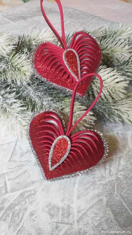 Новогодние игрушки из глитерного фоамирана МК