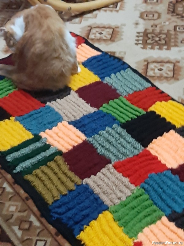 Прикроватный коврик крючком.