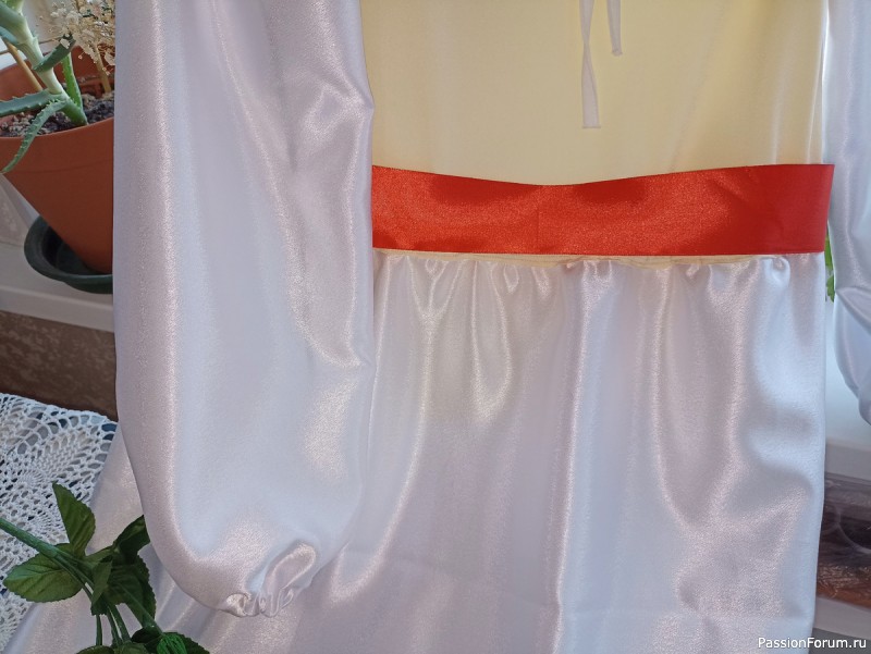 Сшила платье для костюмированной вечеринки