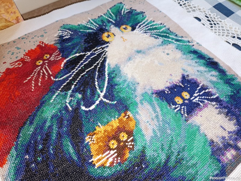 Вышивка КОТЫ