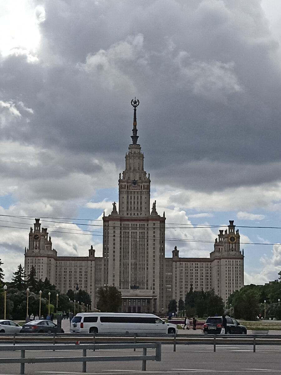 Прогулки по Москве. Июнь 2022 года. 4 часть.