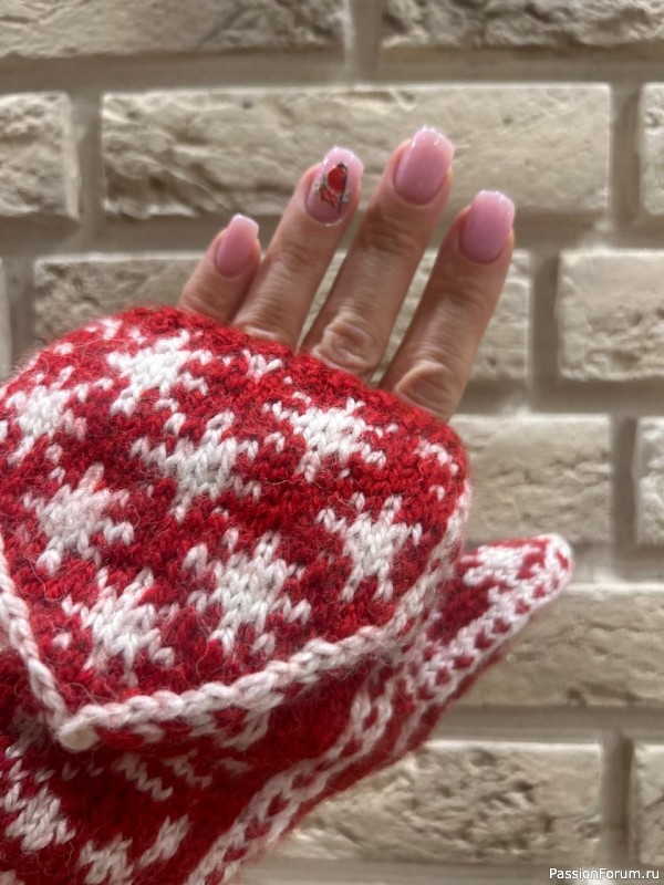 Жаккардовые варежки с лошадками (с откидным верхом) Схемы даром!