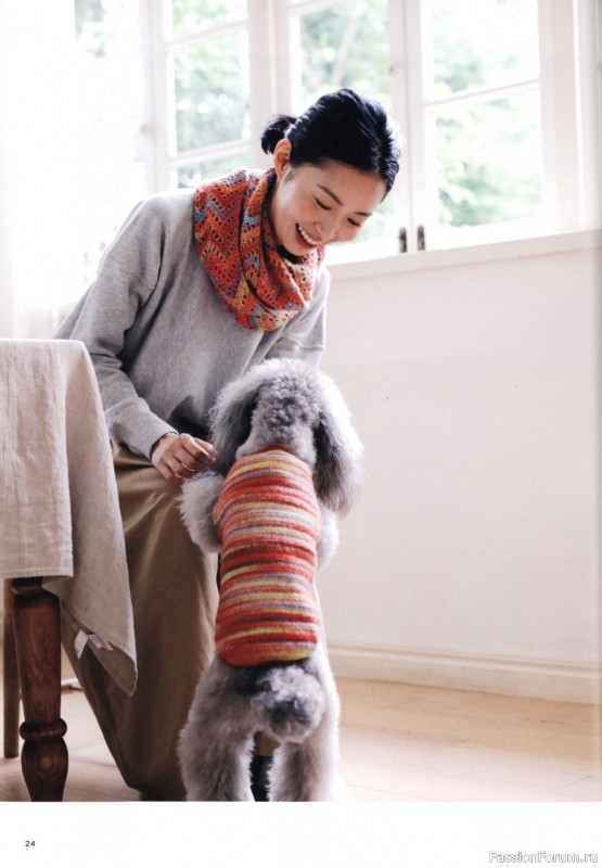 Вязаные проекты в книге «Hand-knitted dog clothes»
