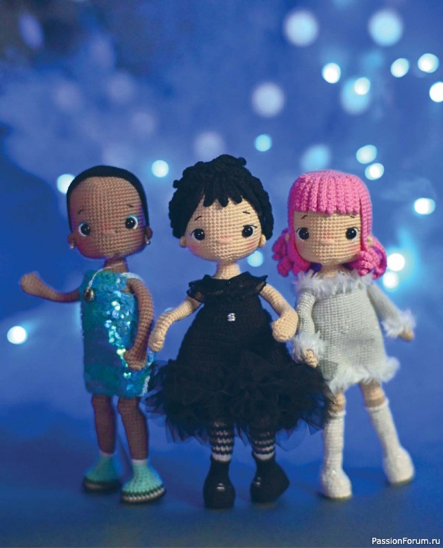 Вязаные проекты в книге &laquo;Киногуруми&raquo;.