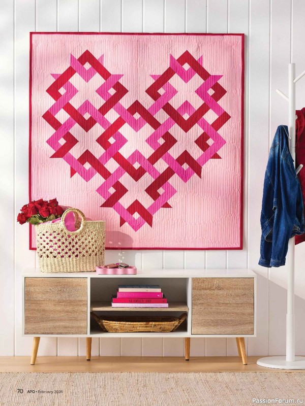Коллекция проектов для рукодельниц в журнале «American Patchwork & Quilting №198 2025»