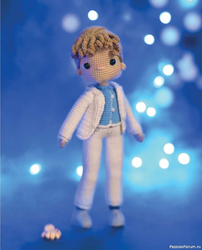 Вязаные проекты в книге &laquo;Киногуруми&raquo;.