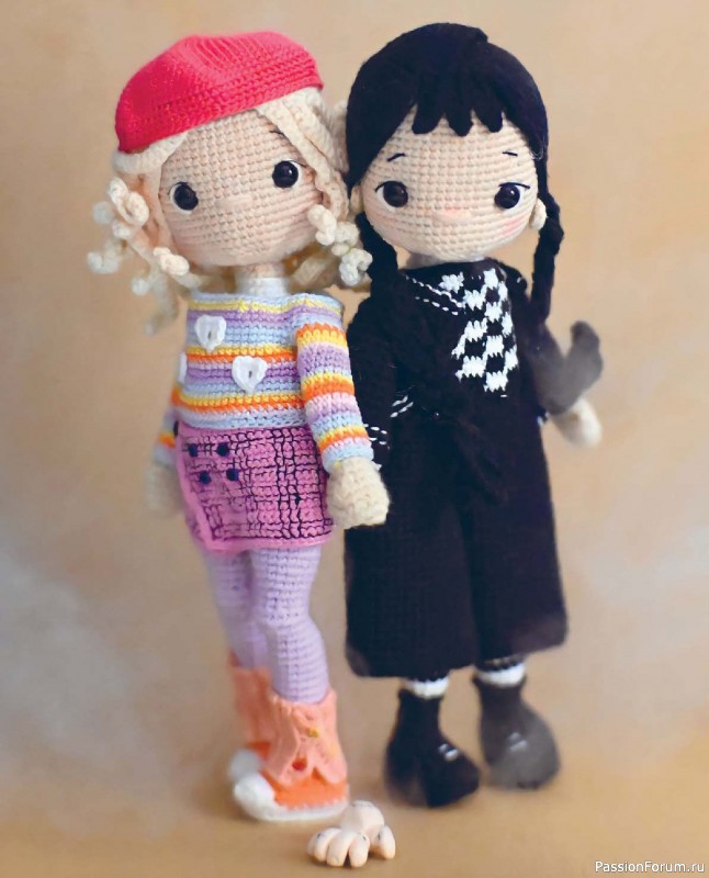 Вязаные проекты в книге &laquo;Киногуруми&raquo;.