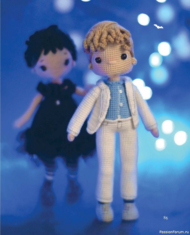 Вязаные проекты в книге &laquo;Киногуруми&raquo;.