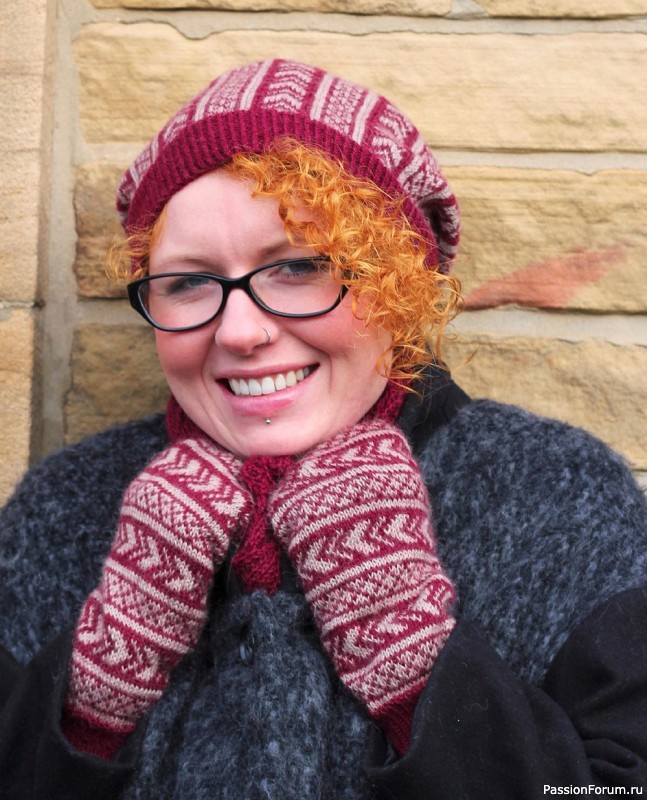 Коллекция моделей шапок в книге «Coop Knits Toasty - Volume 1-2»
