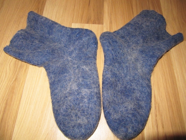 ​Носки, выполненные методом мокрого валяния чисто шерстяные с добавлением собачьей шерсти