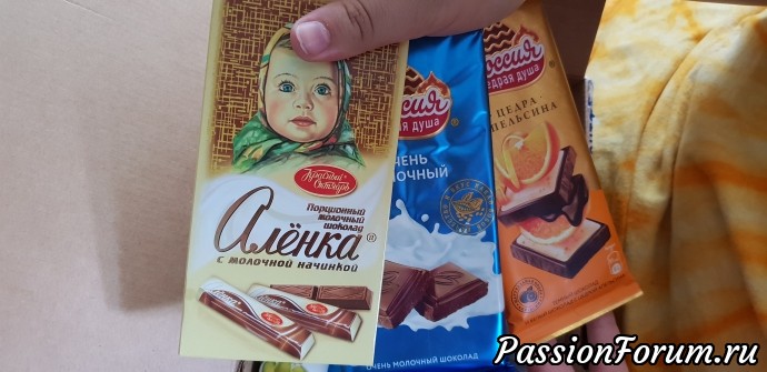 К сожаленью, день рожденья Только раз в году.