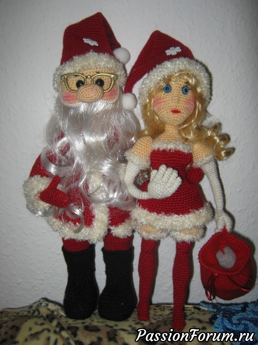 Санта Клаус и его подружка