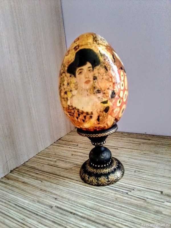 Мое яйцо на тему картин Г.Климта. Декупаж.