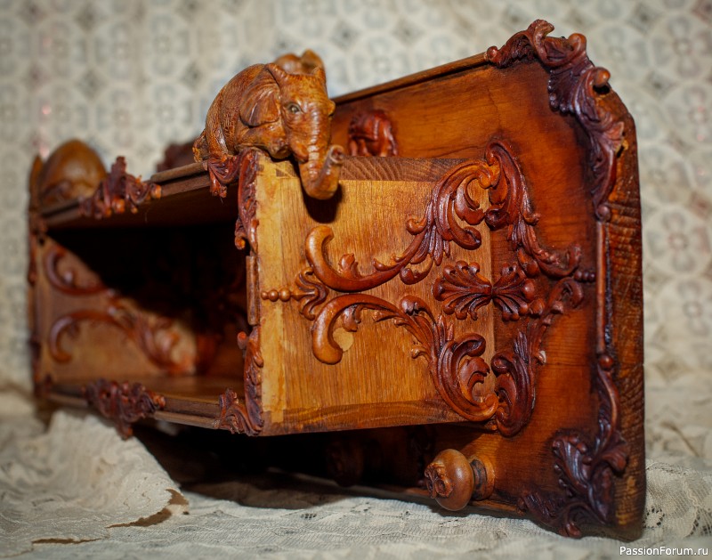 Новиночка полочка-вешалка со слонятами