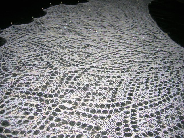 Шаль Soli Deo Gloria Lace Shawl by Anna Victoria