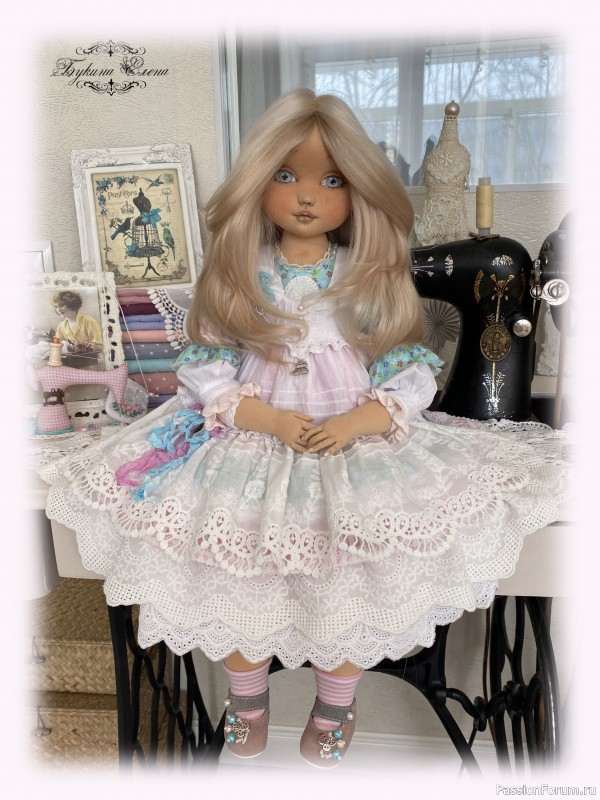 Коллекционная кукла Катюша рукодельница.
