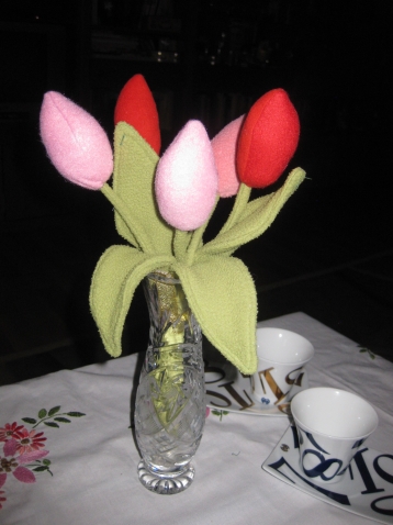 Тюльпаны в стиле тильда