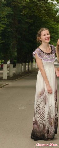 Нарядное платье для дочери на вручении дипломов Бакалавров.
Было готовое платье, весь верх на резинке, тонкие бретели. Я их отрезала , связала вот такую кокетку и пришила к платью. Цвета подбирали к рисунку по подолу платья Нарядное платье для дочери на вручении дипломов Бакалавров.
Было готовое платье, весь верх на резинке, тонкие бретели. Я их отрезала , связала вот такую кокетку и пришила к платью. Цвета подбирали к рисунку по подолу платья