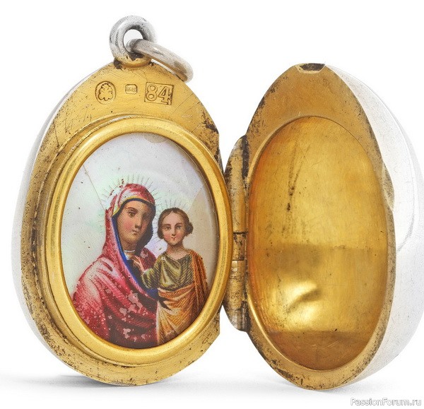 ​Ювелирный медальон