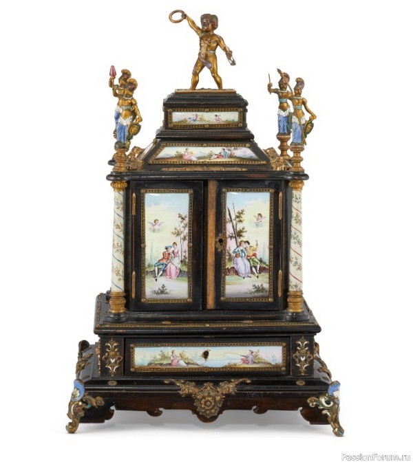 ​Венские эмали в стиле историзма