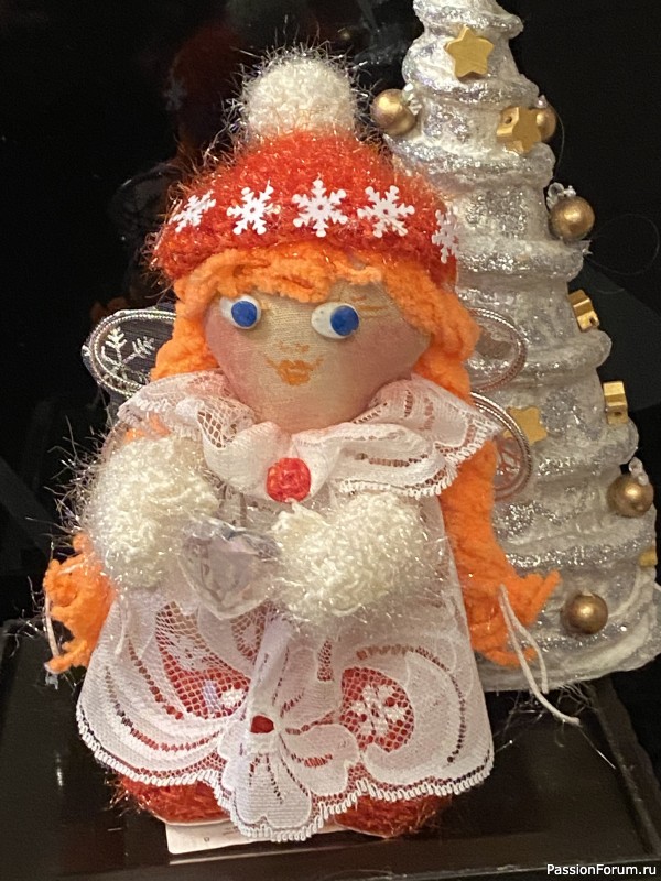 Зимний рыжий ангелочек.