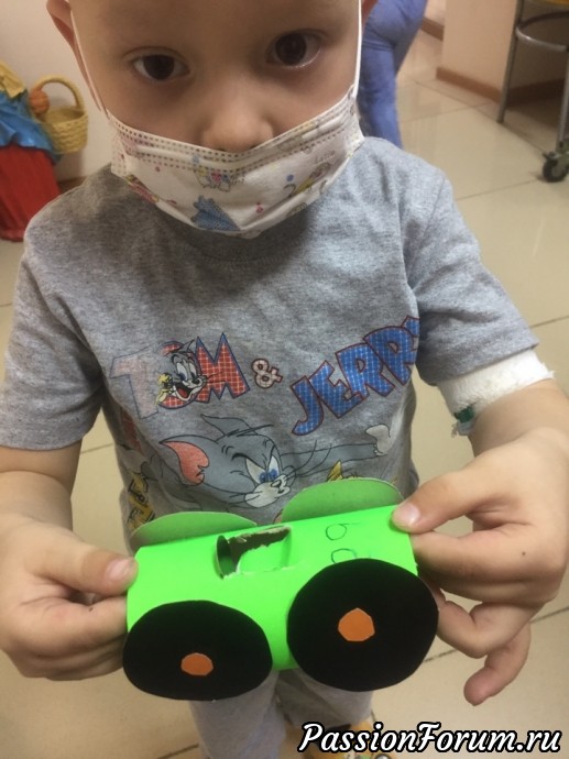 ну а мальчишкам зайцы не нужны... им машинки подавай ну а мальчишкам зайцы не нужны... им машинки подавай
