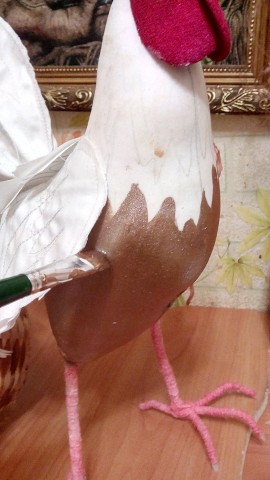 красим грудку золотой краской. красим грудку золотой краской.