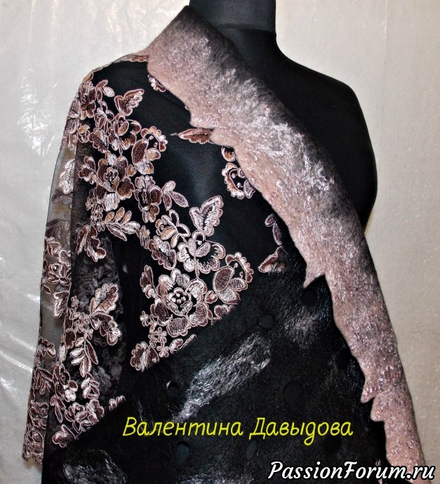 Палантин валяный "Чайная роза".