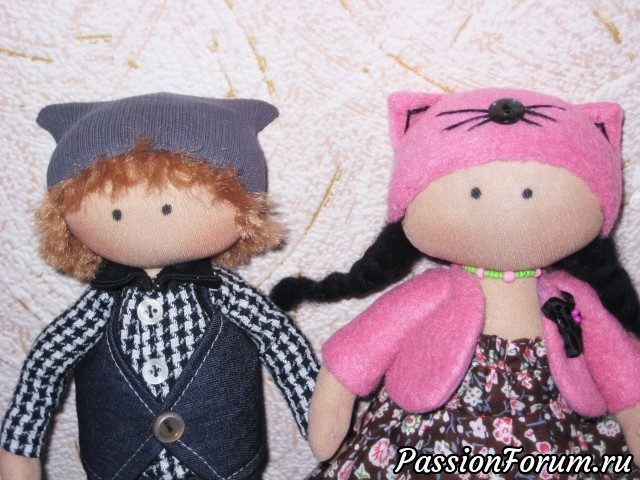Катюша и Егорка - парочка текстильных малышей.